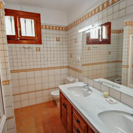 El Portet - Beachfront With Private Pool In * Moraira
