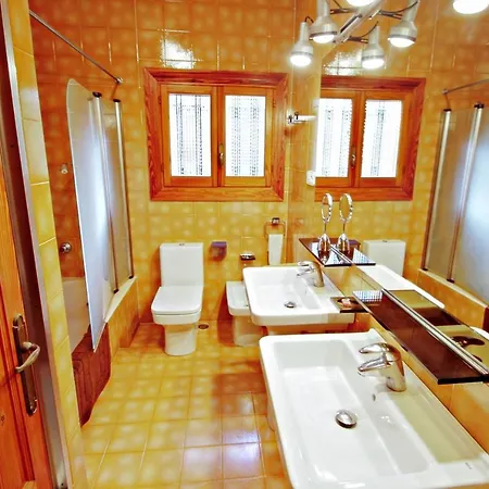 El Portet - Beachfront With Private Pool In Willa *